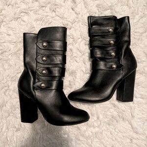 Stylish black heels booties